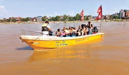 Speed Motor Boat Hal 20Seater